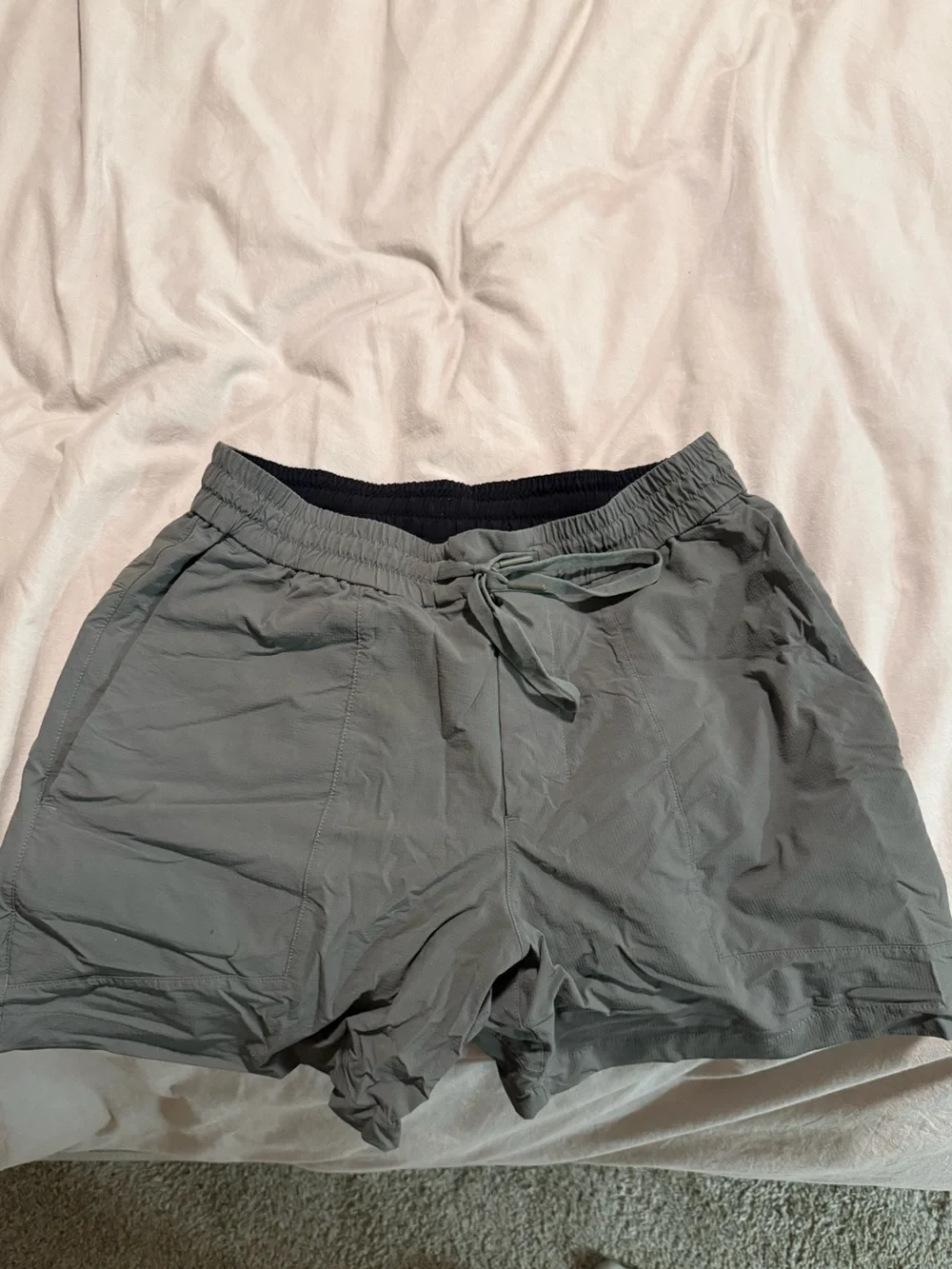 Men's Lululemon Olive Green Drawstring Active Shorts